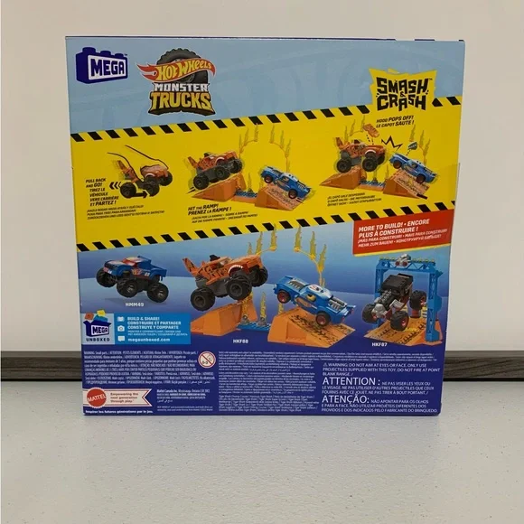Mega Hot Wheels Smash & Crash Monster Trucks Tiger Shark Chomp Course-New